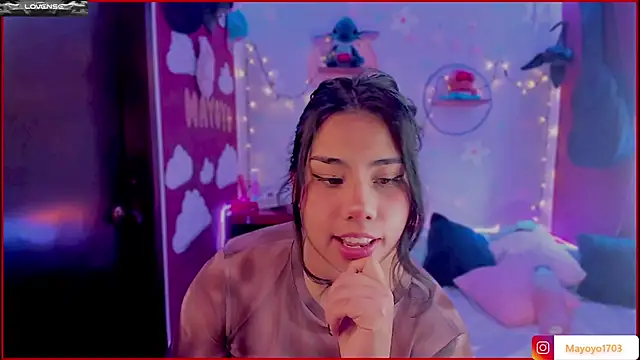 kiki cavilll online show from 11/05/25, 01:14