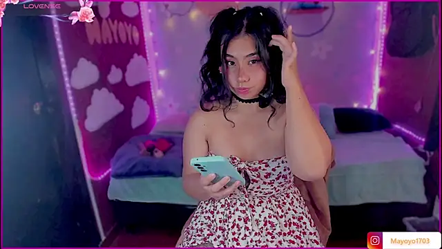 kiki cavilll online show from 12/01/25, 02:29