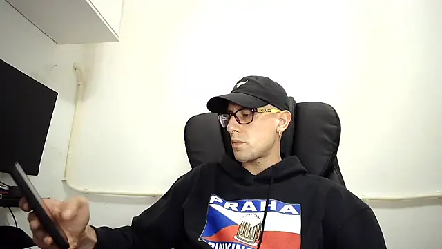 mikealcorleone online show from 12/12/24, 04:21