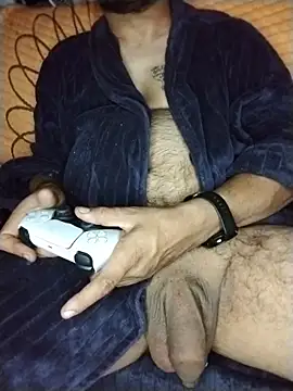 Professor Leo  online show from 10/29/25, 04:11