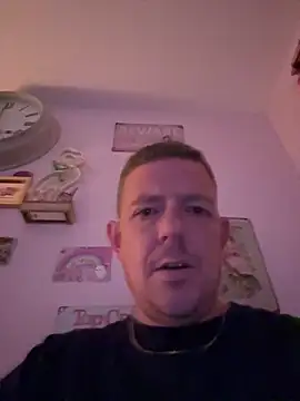 Snapshot of mrwright878787 chatting on 02/13/26, 05:02 mrwright878787 online show from 02/13/26, 05:02