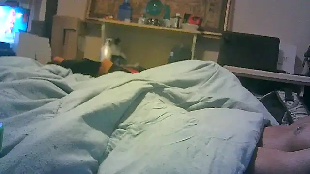 Snapshot of DI4MOND_FIR3 chatting on 12/04/25, 08:30 DI4MOND FIR3 online show from 12/04/25, 08:30