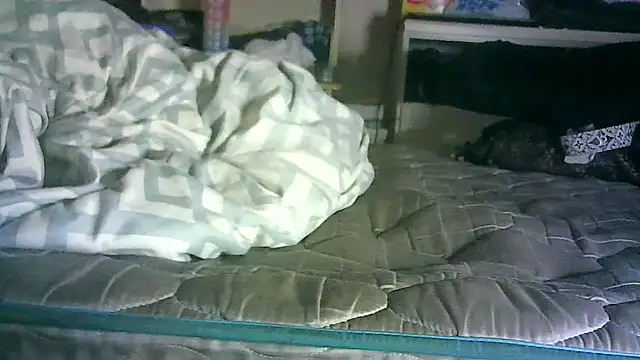 Snapshot of DI4MOND_FIR3 chatting on 05/17/26, 10:48 DI4MOND FIR3 online show from 05/17/26, 10:48