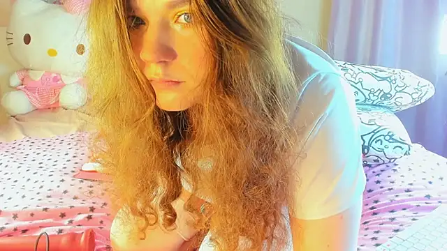 kuraii1  online show from 10/18/25, 02:24