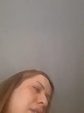 Snapshot of cansuozell chatting on 11/16/25, 11:26 cansuozell online show from 11/16/25, 11:26