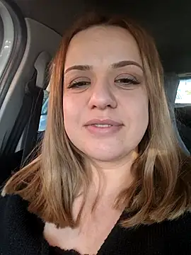 Snapshot of cansuozell chatting on 11/20/25, 11:55 cansuozell online show from 11/20/25, 11:55