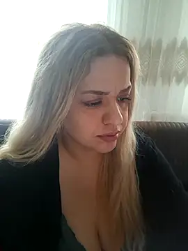 cansuozell online show from 03/19/26, 02:39