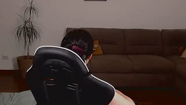 Snapshot of AshleyMoonX chatting on 02/07/25, 06:24 AshleyMoonX online show from 02/07/25, 06:24