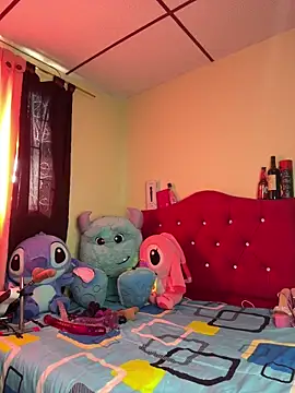 Snapshot of dulce_celeste15 chatting on 09/19/25, 07:40 dulce celeste15 online show from 09/19/25, 07:40