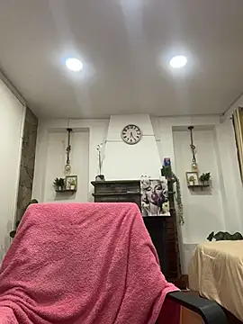 Snapshot of dulce_celeste15 chatting on 11/18/25, 07:50 dulce celeste15 online show from 11/18/25, 07:50