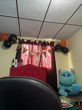 Snapshot of dulce_celeste15 chatting on 10/20/25, 08:53 dulce celeste15 online show from 10/20/25, 08:53