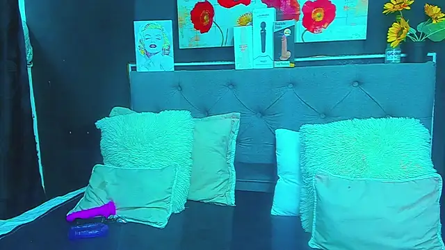 Snapshot of dulce_celeste15 chatting on 03/12/25, 08:09 dulce celeste15 online show from 03/12/25, 08:09