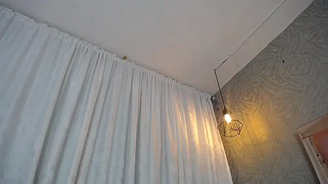 KOURTNEY-- online show from 11/08/25, 01:53