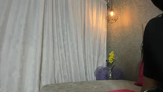 Snapshot of KOURTNEY-- chatting on 01/19/26, 02:26 KOURTNEY-- online show from 01/19/26, 02:26