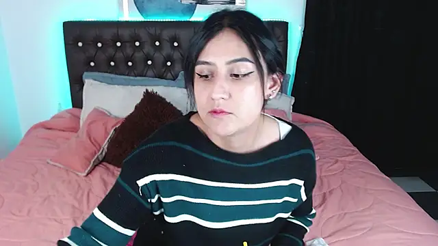 Snapshot of mia_aira chatting on 02/28/25, 07:35 mia aira online show from 02/28/25, 07:35