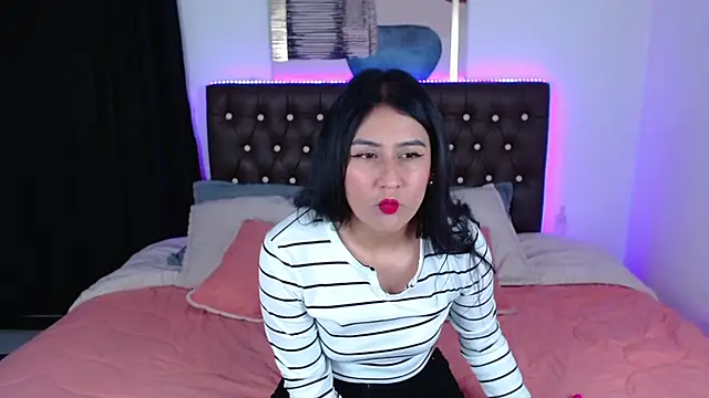 Snapshot of mia_aira chatting on 03/07/25, 08:00 mia aira online show from 03/07/25, 08:00