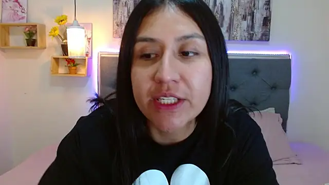 Snapshot of mia_aira chatting on 09/12/25, 03:12 mia aira online show from 09/12/25, 03:12