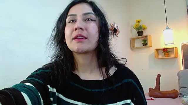 mia aira online show from 12/13/25, 08:04