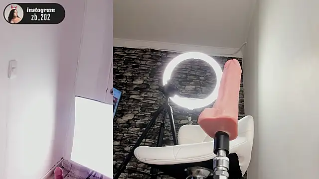 zoe backer online show from 04/21/26, 11:39