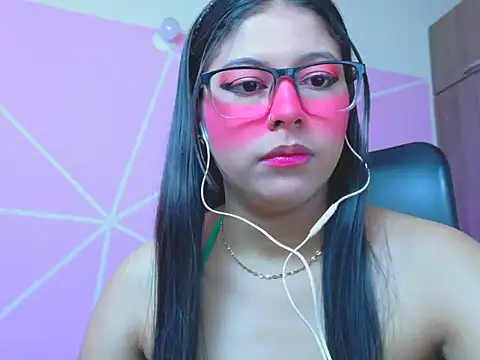 Snapshot of _ALLYSON18_ chatting on 05/25/26, 11:42 ALLYSON18 online show from 05/25/26, 11:42