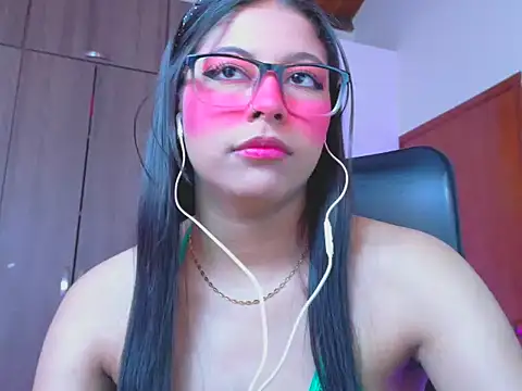 Snapshot of _ALLYSON18_ chatting on 06/30/26, 12:05 ALLYSON18 online show from 06/30/26, 12:05