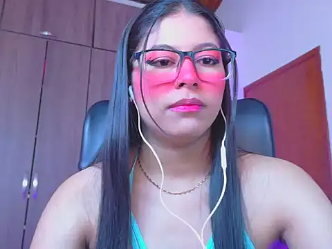 Snapshot of _ALLYSON18_ chatting on 07/08/26, 11:55 ALLYSON18 online show from 07/08/26, 11:55