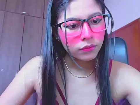 Snapshot of _ALLYSON18_ chatting on 07/05/26, 12:12 ALLYSON18 online show from 07/05/26, 12:12