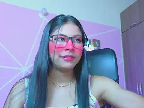 Snapshot of _ALLYSON18_ chatting on 05/23/26, 11:31 ALLYSON18 online show from 05/23/26, 11:31