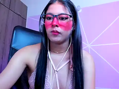 Snapshot of _ALLYSON18_ chatting on 01/07/26, 11:59 ALLYSON18 online show from 01/07/26, 11:59