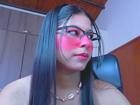 Snapshot of _ALLYSON18_ chatting on 02/07/26, 11:51 ALLYSON18 online show from 02/07/26, 11:51