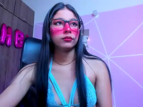 Snapshot of _ALLYSON18_ chatting on 11/14/25, 11:36 ALLYSON18 online show from 11/14/25, 11:36