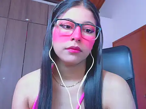 Snapshot of _ALLYSON18_ chatting on 06/11/26, 12:02 ALLYSON18 online show from 06/11/26, 12:02