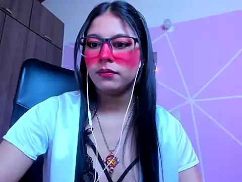 Snapshot of _ALLYSON18_ chatting on 01/10/26, 11:38 ALLYSON18 online show from 01/10/26, 11:38