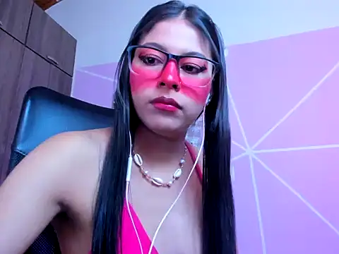 Snapshot of _ALLYSON18_ chatting on 01/12/26, 11:39 ALLYSON18 online show from 01/12/26, 11:39