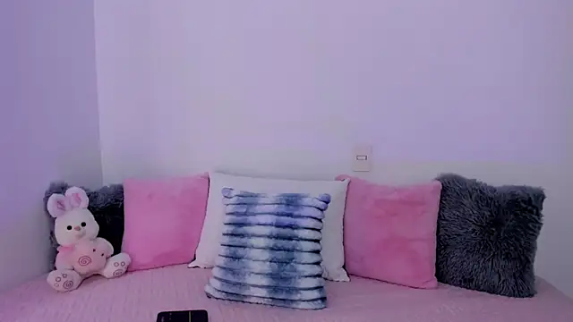 Brisa blue online show from 12/15/25, 04:13