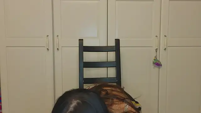 Niki anlove online show from 10/30/25, 09:44