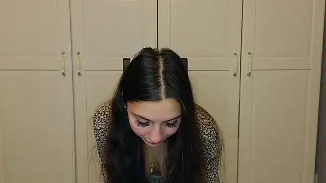 Niki anlove online show from 12/01/25, 09:48