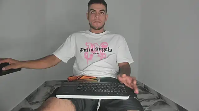 mikee scooth online show from 11/17/25, 05:50