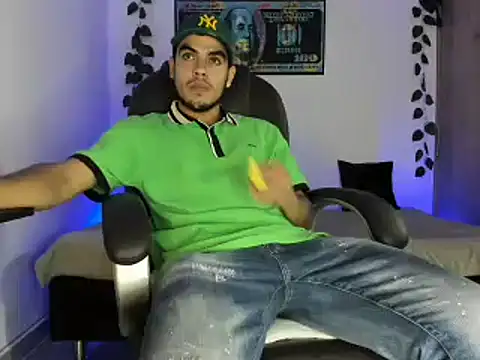 mikee scooth online show from 03/16/25, 03:25