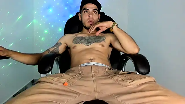 Snapshot of mikee_scooth chatting on 07/01/26, 05:24 mikee scooth online show from 07/01/26, 05:24