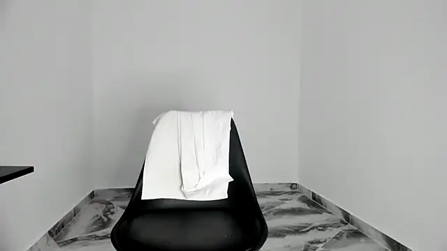 mikee scooth online show from 11/07/25, 09:47