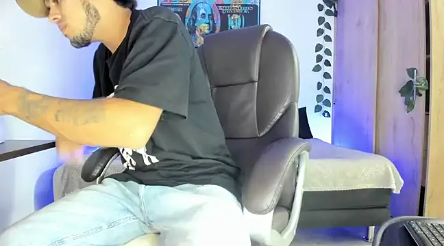 mikee scooth online show from 03/08/25, 03:39