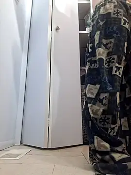 PNTlooker256 online show from 02/05/26, 04:41