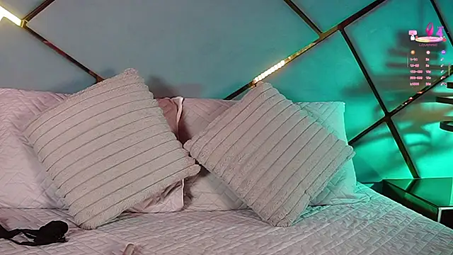 ammy durand online show from 11/24/25, 07:25