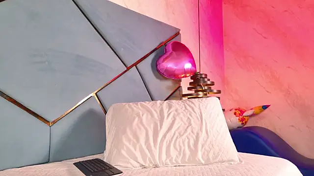 ammy durand online show from 10/02/25, 08:12