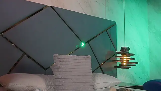 ammy durand online show from 10/20/25, 07:36