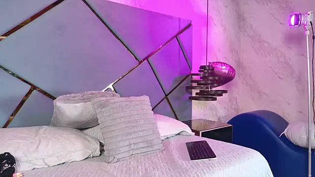 ammy durand online show from 10/06/25, 07:36