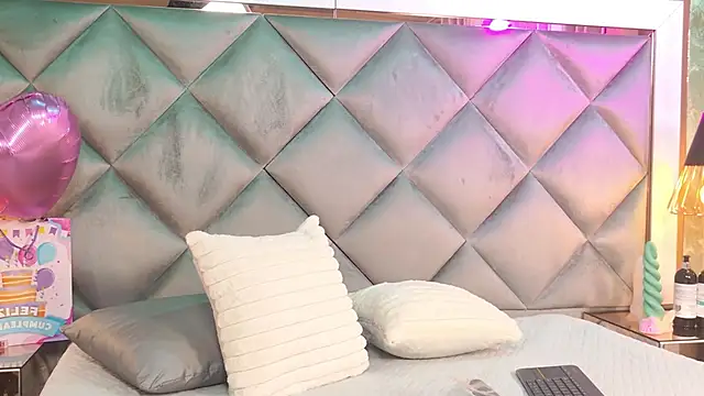 ammy durand online show from 10/01/25, 07:51