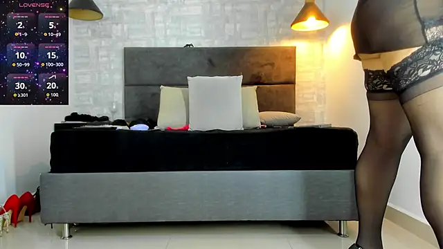 missnatash online show from 12/15/25, 02:45