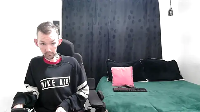 Sophia and Thomas online show from 03/16/25, 10:33